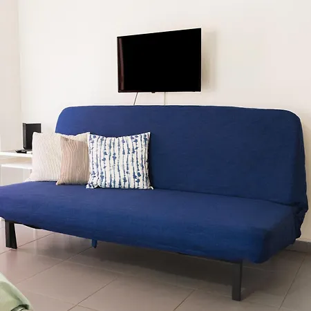 Mackenzie Blu Larnaca